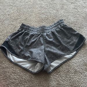 lululemon hotty hot low rise 2.5